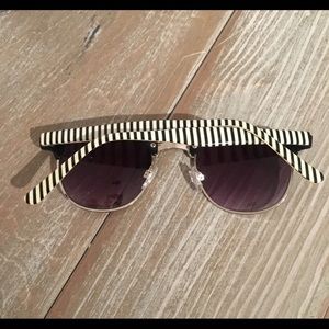 Black & White Striped Vintage Sunglasses